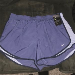 ***NIKE PLUS SIZE SHORTS***